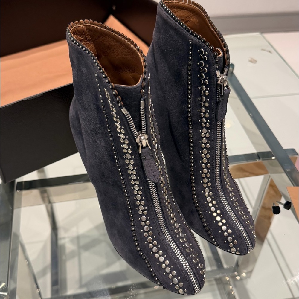 Alaia Ankle Boots